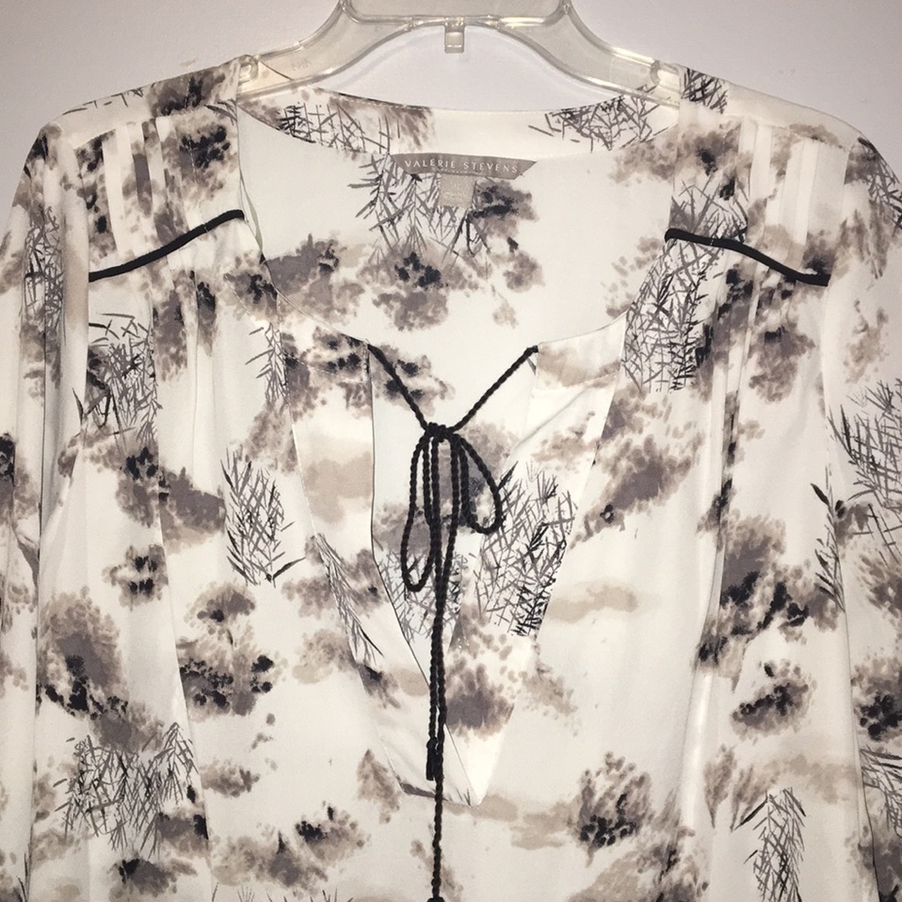 Patterned Blouse - image 2